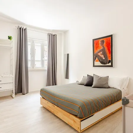 Just Here - L'artista *